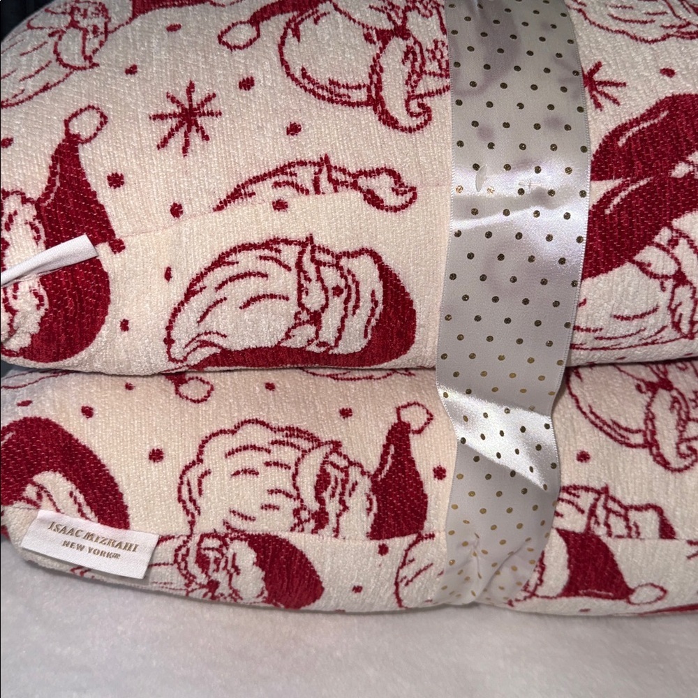 🎅🏻Isaac Mizrahi Christmas Santa set of two decorative pillows 🎅🏻 - Picture 5 of 7